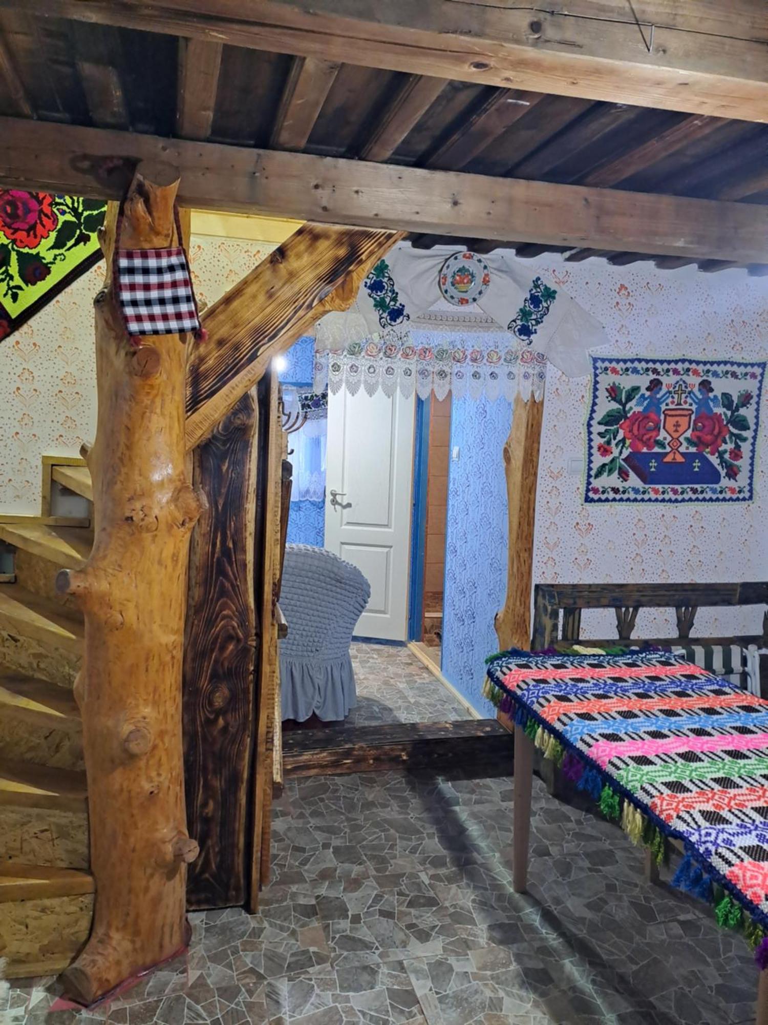 Complex Traditional Casuta Bunicilor-Breb Екстер'єр фото